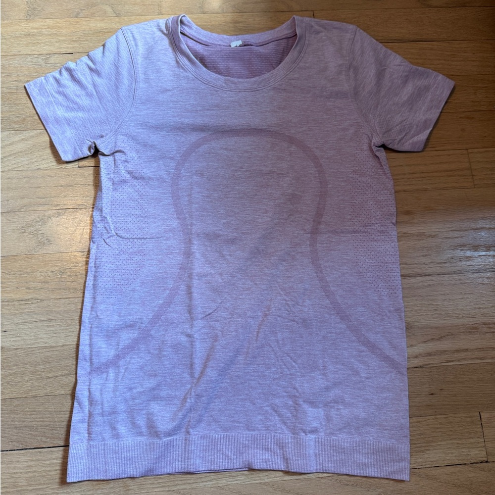 Lululemon Swiftly Relaxed Short Sleeve Shirt